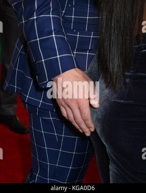 Los Angeles, USA. 05Th nov, 2017. john cena, nikki bella 063 assister à la première de Paramount Pictures' 'Daddy's home 2' au Regency village theatre le 5 novembre 2017 à Westwood, en Californie. crédit : tsuni/usa/Alamy live news Banque D'Images