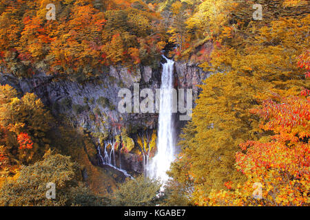 Chutes kegon en saison d'automne ,nikko ,le Japon. Banque D'Images