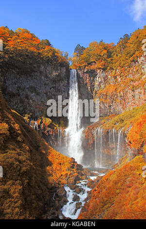 Chutes kegon en saison d'automne ,nikko ,le Japon. Banque D'Images