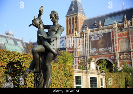 L'automne au Rijksmuseum art gallery, à Amsterdam, aux Pays-Bas, en Europe Banque D'Images