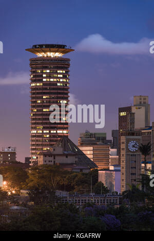 Dubai International Convention Center KICC au crépuscule, Nairobi, Kenya Banque D'Images