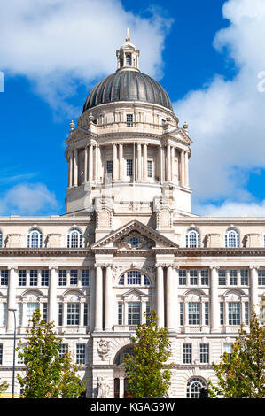 Le port de Liverpool building at the Pier Head à Liverpool, Angleterre, Royaume-Uni. Banque D'Images