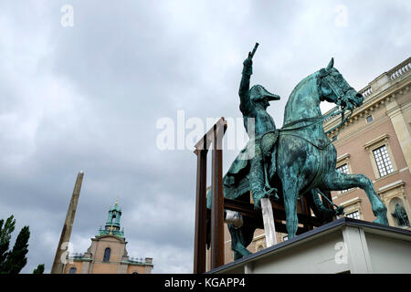 La Suède, Stockholm, Gamla stan,Karl XIV Johan statue Banque D'Images