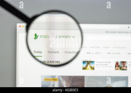 Milan, Italie - 10 août 2017 : page d'accueil du site Msn.com Money. MSN, COM logo argent visible. Banque D'Images