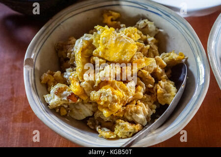 Hsipaw 3-journée de randonnée à Shan Villages - salade de chou-fleur Banque D'Images