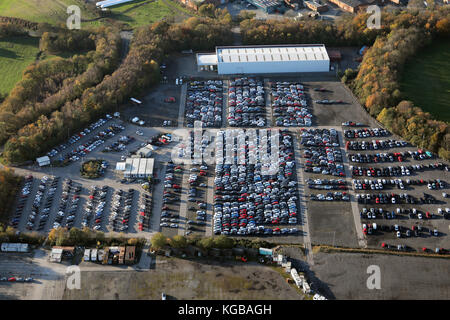 Vue aérienne de la Sentinelle Parking pour l'aéroport de Leeds Bradford, Royaume-Uni Banque D'Images