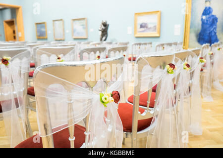 Chaises,mariage,décoration,lieu,en,gallery,Musée National de Cardiff, Cathays Park, Cardiff, Pays de Galles,de,capital,Welsh,Royaume-uni,UK,l'Europe, Banque D'Images