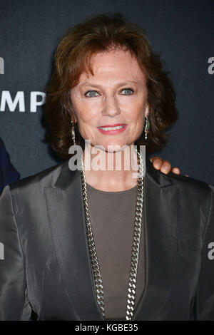 Los Angeles, USA. 05Th nov, 2017. Jacqueline Bisset 181 assiste à la 21e édition de Hollywood Film Awards au Beverly Hilton Hotel le 5 novembre 2017 à Beverly Hills, Californie / usa crédit : tsuni/Alamy live news Banque D'Images