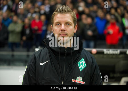 Francfort, Deutschland. 03 Nov, 2017. Entraîneur Florian KOHFELDT (HB) donne sein Debuet in der Bundesliga, Fussball 1. Bundesliga, 11. Spieltag, Eintracht Frankfurt (F) - SV Werder Bremen (HB), AM 03.11.2017 à Francfort/ Allemagne. |utilisation dans le monde entier crédit : dpa/Alamy Live News Banque D'Images