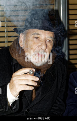 Paris, France. 6 novembre 2017. Tahar Ben Jelloun assiste au Prix Goncourt au restaurant Drouan le 6 novembre 2017 à Paris. Crédit : Bernard Menigault/Alamy Live News Banque D'Images