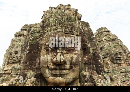 Prasat bayon ou temple Bayon est un temple khmer richement décorées. Banque D'Images