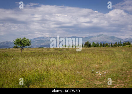 Paysage près de l'aéroport de Podgorica, à environ 10 km de Podgorica, capitale du Monténégro Banque D'Images