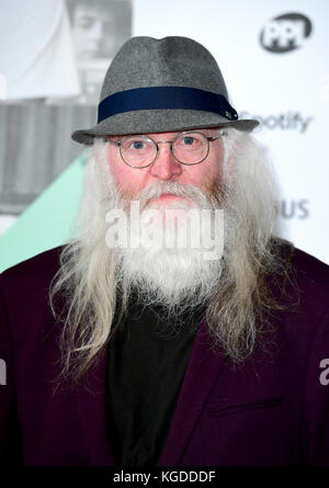 Paddy McAloon assister au prix des fiducies de l'industrie de la musique en aide aux organismes de bienfaisance Noroff Robbins et Brit Trust à l'hôtel Grosvenor House, Londres.APPUYEZ SUR ASSOCIATION photo.Date de la photo: Lundi 6 novembre 2017.Voir PA Story SHOWBIZ Awards.Le crédit photo devrait se lire comme suit : Ian West/PA Wire. Banque D'Images