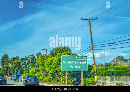 Summerland quitte signe sur autoroute 101 en direction nord, en Californie, aux États-Unis. Banque D'Images