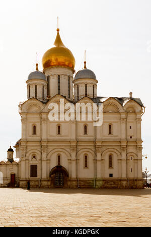 Moscou, Russie - le 8 avril 2015 : une vue sur le kremlin-complexe fortifié au cœur de Moscou. Il sert de résidence officielle du président de Banque D'Images