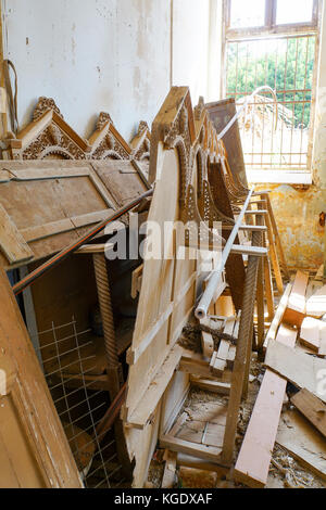 Chapelle abandonnée et déserte ou de classe au monastère Aghia Triada ou le monastère d'Agia Triada tsangarolon est un monastère grec-orthodoxe dans l'un Banque D'Images