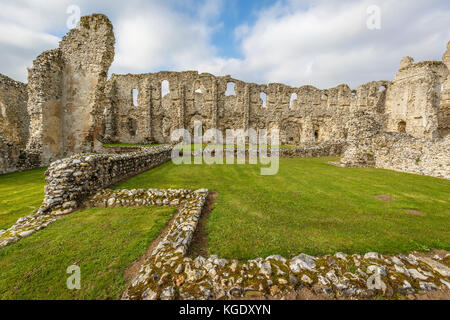 Les ruines du château d'acre prieuré datant de 1090 et à l'accueil l'ordre de moines clunisiens à Norfolk, Angleterre, Royaume-Uni. Banque D'Images