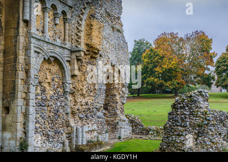 Les ruines du château d'acre prieuré datant de 1090 et à l'accueil l'ordre de moines clunisiens à Norfolk, Angleterre, Royaume-Uni. Banque D'Images