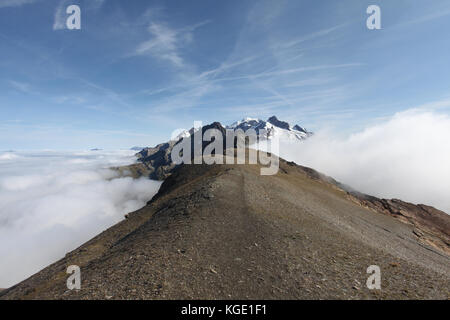 Des panoramas incroyables de sommets de montagne, les glaciers et les forêts autour du mont blanc en europe - Italie, France et suisse pour les randonneurs. Banque D'Images