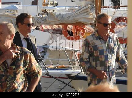 Célébrités sur le lieu de "amma Mia 2" dans une marina en Croatie Avec: Stellan Skarsgard, Colin Firth Où: Vis, Croatie Quand: 07 Oct 2017 crédit: WENN.com **Disponible Uniquement pour publication au Royaume-Uni, aux Etats-Unis, en Allemagne, en Autriche, en Suisse** Banque D'Images