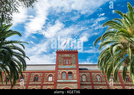 Barossa Valley, AUSTRALIE - janvier 16, 2016 : chateau tanunda vintage winery sur une journée lumineuse. Il a été créé en 1890 et inscrit au registre Banque D'Images