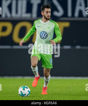 Wolfsburg, Allemagne. 5th novembre 2017. Yunus Malli de Wolfsburg en action pendant le match de football de Bundesliga VfL Wolfsburg vs Hertha BSC dans la Volkswagen Arena à Wolfsburg, Allemagne, 5 novembre 2017. - PAS DE SERVICE DE VIREMENT · crédit: Thomas Eisenhuth/dpa-Zentralbild/ZB/dpa/Alay Live News Banque D'Images