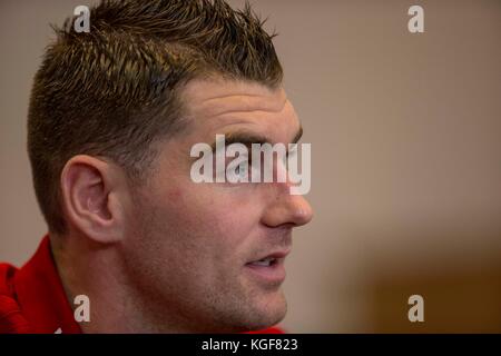 Hensol, pays de Galles, Royaume-Uni. 7 novembre 2017. Sam Vokes, du pays de Galles, affronte la presse avant les matchs amicaux internationaux contre la France et le Panama. Crédit : Mark Hawkins/Alamy Live News Banque D'Images