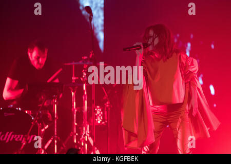 Brighton, UK. Nov 7, 2017. goldfrapp, Alison Goldfrapp se produisant au Brighton Dome, Angleterre. crédit : Jason Richardson/Alamy live news Banque D'Images