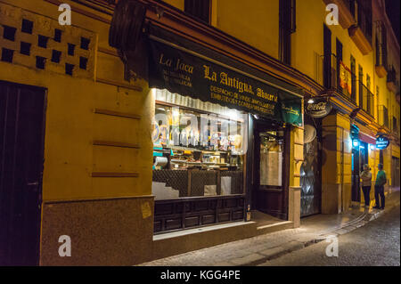 La Antigua Abaceria bar à tapas, Calle Pureza, Triana, Séville, Andalousie, Espagne Banque D'Images