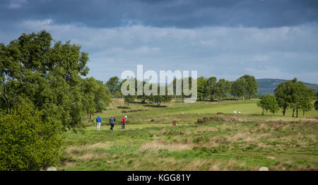 Les joueurs de golf à la deuxième tee à la Manchester Golf Club, à propos de tee off Banque D'Images