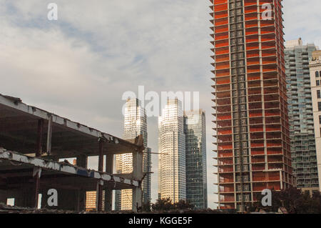 Le développement dans et autour de chantiers d'Hudson à new york le samedi 4 novembre, 2017. (© richard b. levine  Banque D'Images