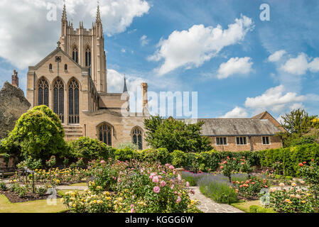 Cimetière de la cathédrale Saint-Edmundsbury, dans le Suffolk, en Angleterre Banque D'Images