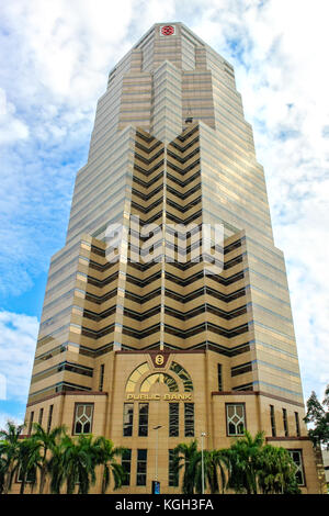 Vue avant sur la banque publique de menara à Kuala Lumpur, Malaisie Banque D'Images