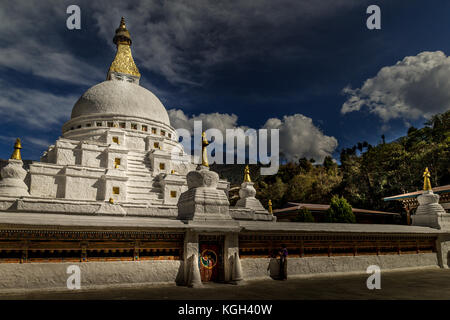 Chorten Kora dans Trashiyangtse, Orient Bhoutan Banque D'Images