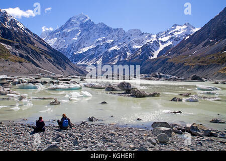 Les icebergs sur hooker lake, immédiatement sous l'Aoraki/Mont Cook Banque D'Images