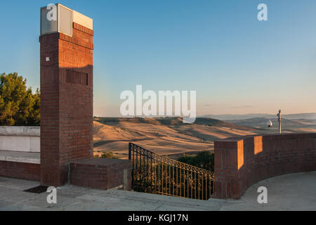 Un paysage du village de Poggiorsini, Italie. poggiorsini était un fief de la famille Orsini qui ont donné leur nom à l'autre du pays. C'est la plus petite Banque D'Images