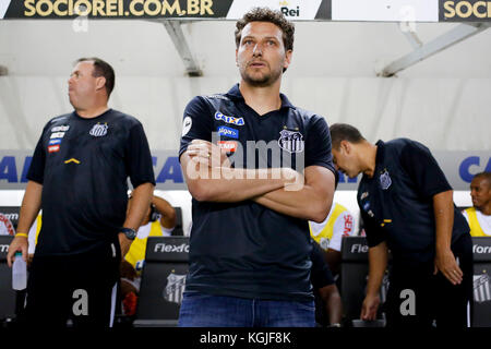 Santos, au Brésil. 05Th nov, 2017. elano pendant le jeu entre santos et vasco tenue au stade urbain caldeira, Vila Belmiro, à Santos. La comparaison n'est valable que pour la 33e manche du Brasileirão 2017. crédit : marco galvão/fotoarena/Alamy live news Banque D'Images