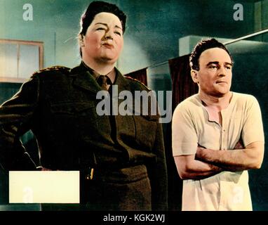 Poursuivre le sergent (1958) , Kenneth Connor , Hattie Jacques Banque D'Images