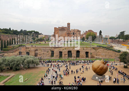 ROMA, ITALIE - 01 octobre 2017 : la Domus Aurea, construite par l'empereur Néron à Rome, dans le Forum Romain Banque D'Images