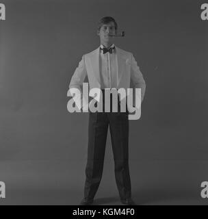 Mort sur le Nil (1978) , Simon MacCorkindale Date : 1978 Banque D'Images