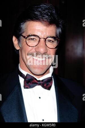 Geraldo Rivera Dîner honorant Bob Wright Waldorf Astoria New York, NY crédit: RTSpellman/MediaPunch 24 mars 1997 Banque D'Images