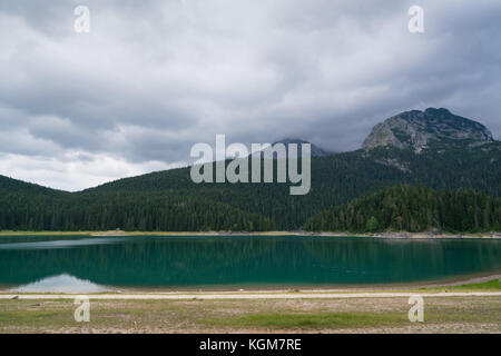 Black Lake dans le parc national de Durmitor Banque D'Images