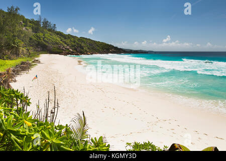 Les Seychelles, La Digue, Petit Anse, elevated view de plage vide Banque D'Images