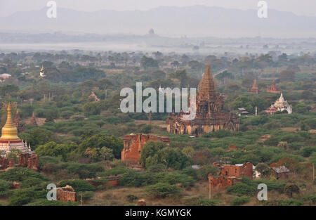 Plus de ballons Bagan Myanmar Birmanie Banque D'Images