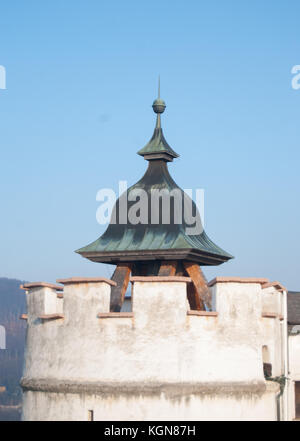 Vue sur les bâtiments du château de Hohensalzburg à Salzbourg Autriche Banque D'Images