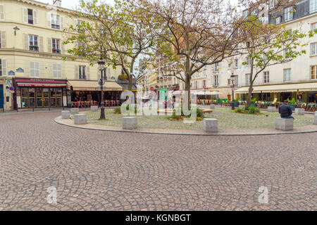 Place de la Contrescarpe près de Panteon dans Paris, France. Banque D'Images