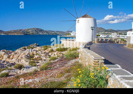 Le moulin à Parikia, Paros island, Cyclades, Mer Égée, Grèce Banque D'Images