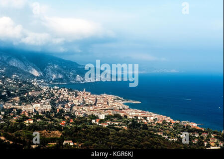 Alpes-Maritimes (06), Menton. La baie de Menton et la vieille ville // France. La baie de Menton et la vieille ville Banque D'Images