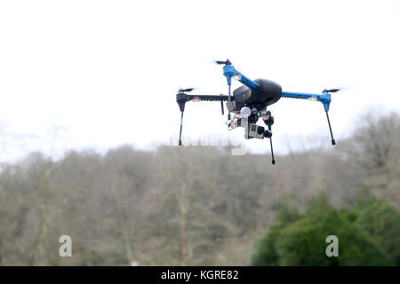 Avis de drone survolant river Banque D'Images