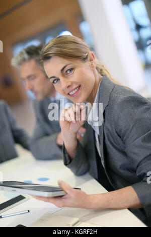 Portrait de femme cadre en réunion d'affaires Banque D'Images